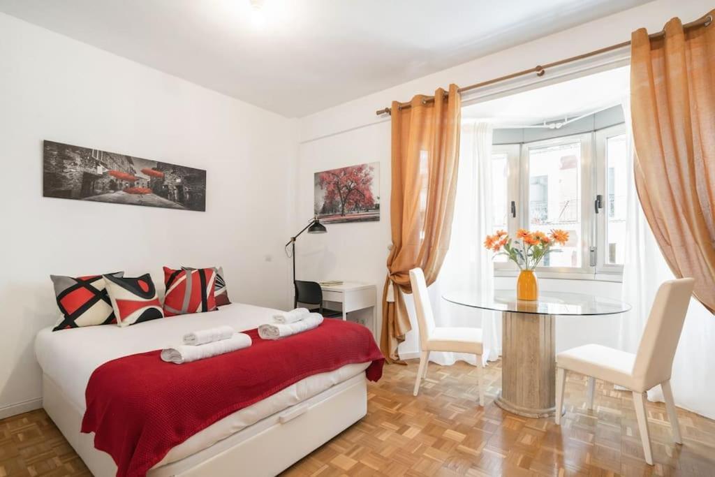 Studio Located In Puerta De Alcala - 2 マドリード エクステリア 写真